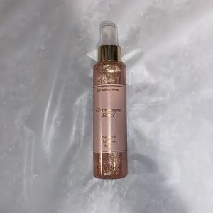 (BRAND NEW) Bath and Body Works Shimmer Spray
